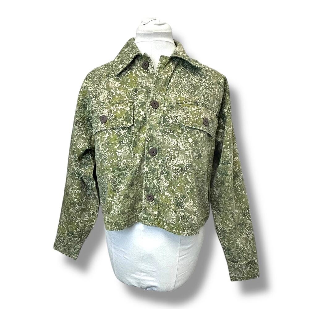 Wild Fable Women’s Button Down Floral Cropped Canvas Surplus Jacket, Green, XS